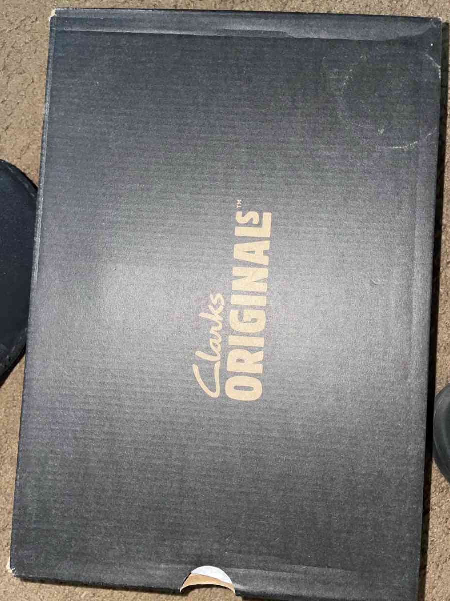 clarks sneakers - Fort Lauderdale, Florida - FleaMarketBay