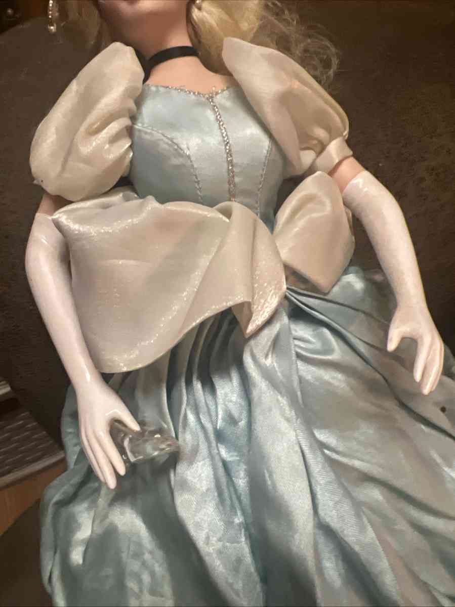 Cinderella Franklin Heriloom Porcelain Doll - Camp Verde, Arizona - FleaMarketBay