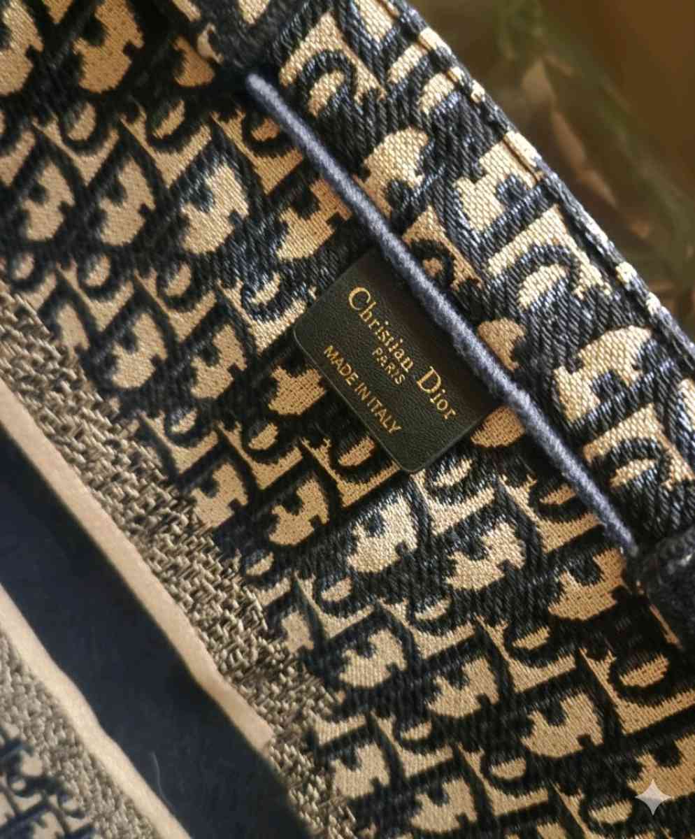 Christian dior tote - Brunswick, Ohio