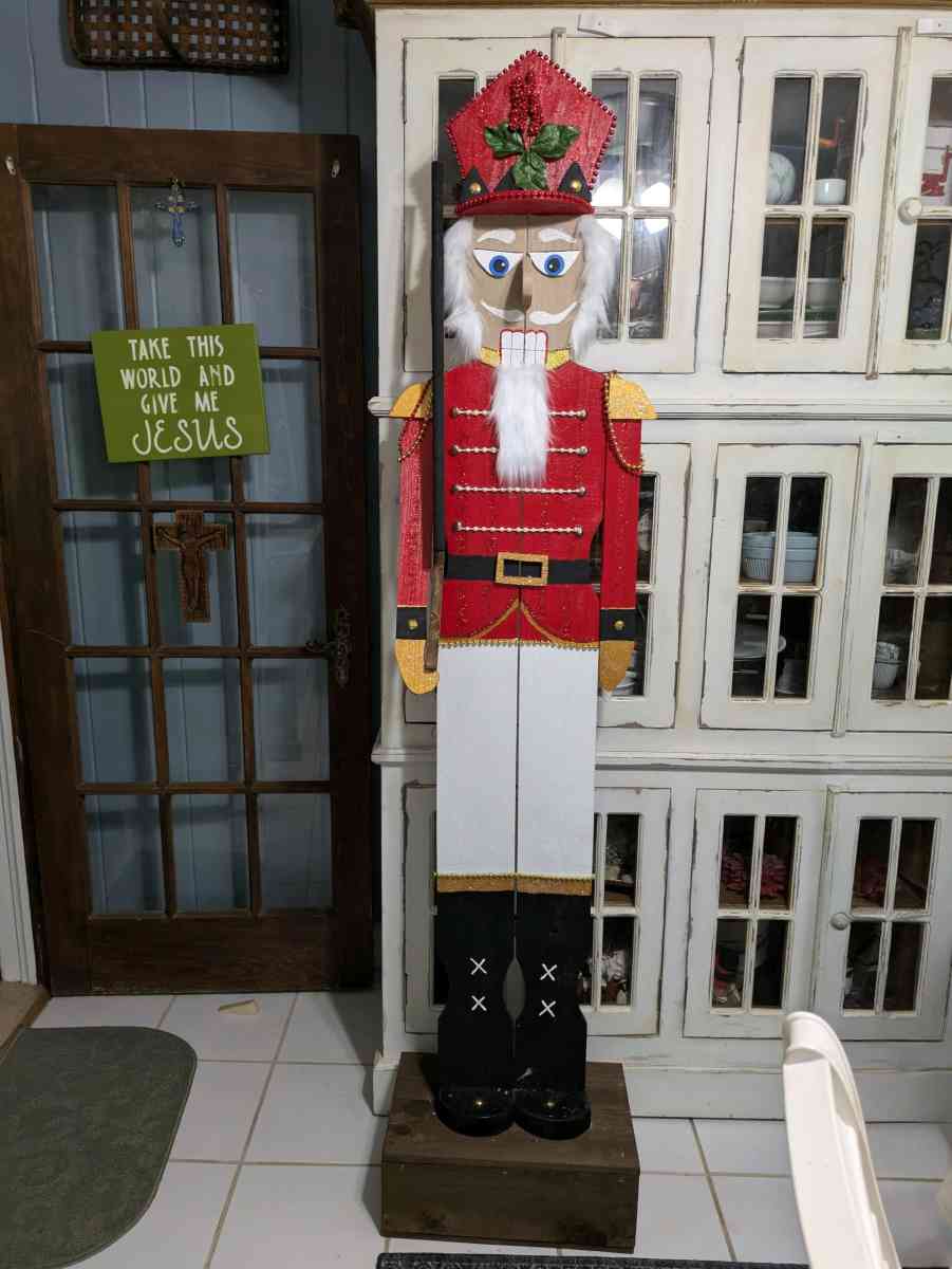 handmade Christmas nutcrackers - Spartanburg, South Carolina - FleaMarketBay