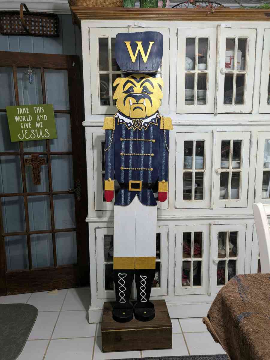 handmade football team nutcrackers - Spartanburg, South Carolina - FleaMarketBay