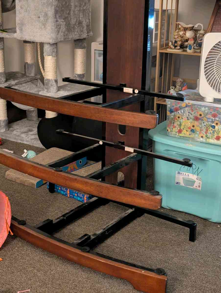 tv stand with 3 glass shelves - Morton, Illinois
