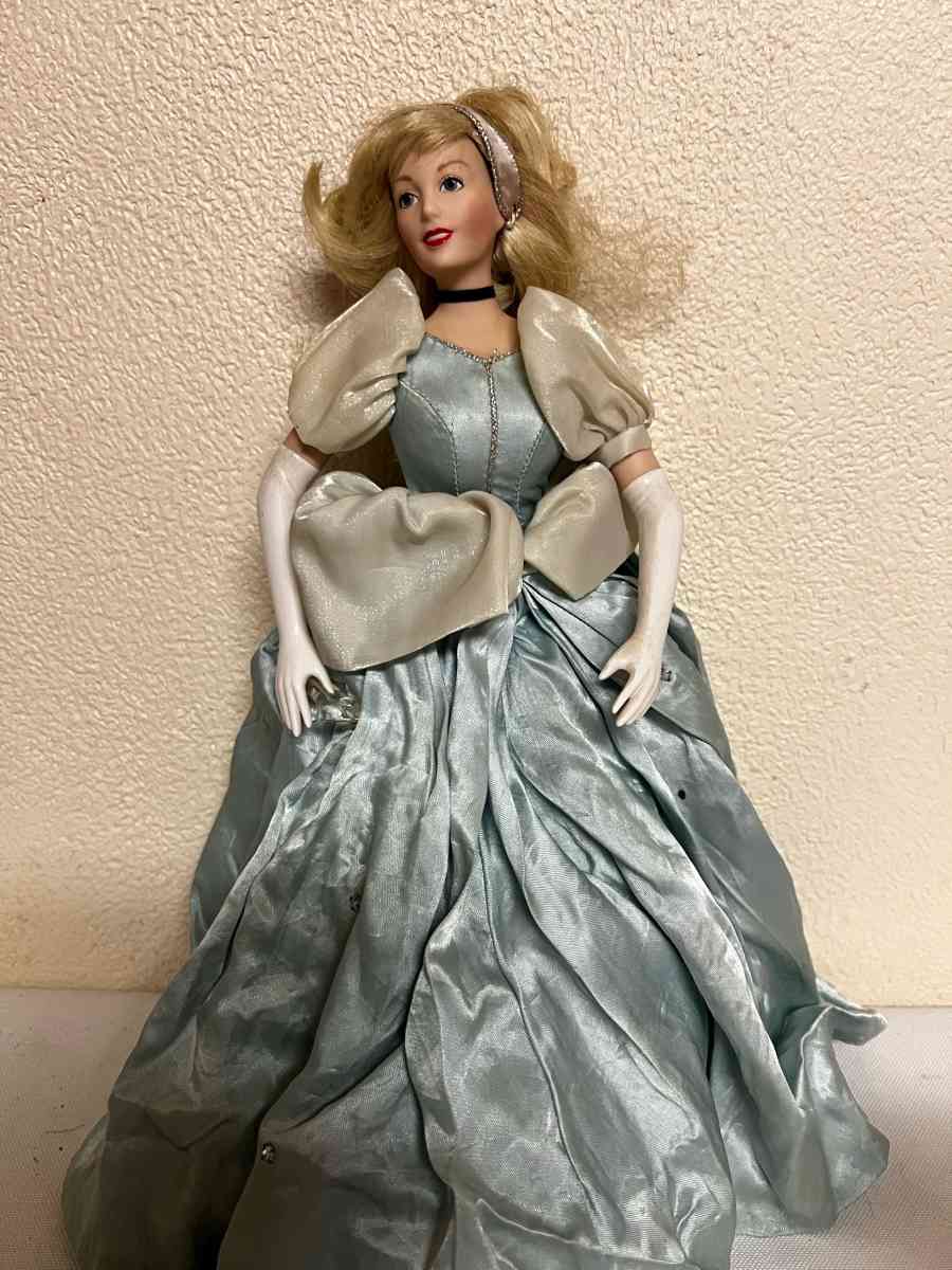 Cinderella Franklin Heriloom Porcelain Doll - Camp Verde, Arizona