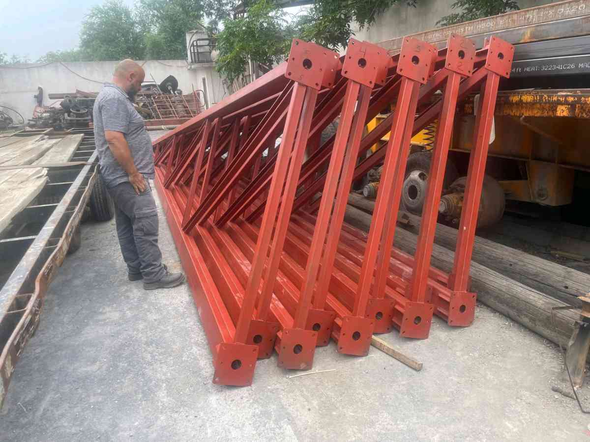 trusses rafters cabrillas - Houston, Texas - FleaMarketBay