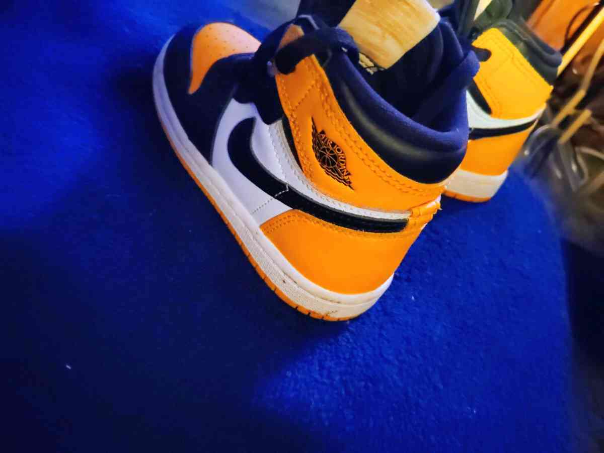 Air Jordan 1 High Retro OG Taxi Black Sail TD Deadstock Sz8 - Philadelphia, Pennsylvania - FleaMarketBay