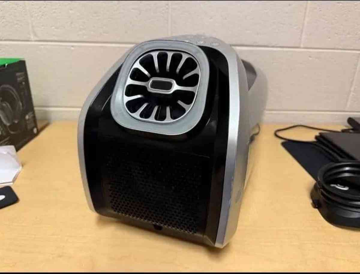 Zero breeze portable air conditioner perfect working conditi