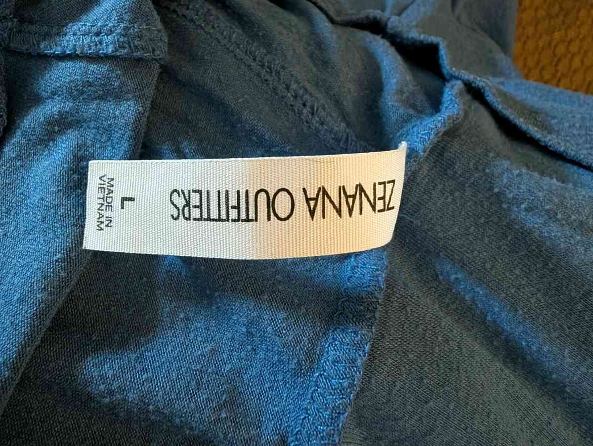 Blue and green largelegged pants - Savannah, Georgia - FleaMarketBay