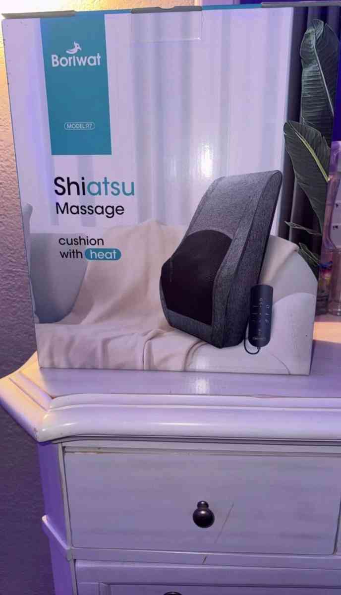 Brand new heated massager - Frostproof, Florida