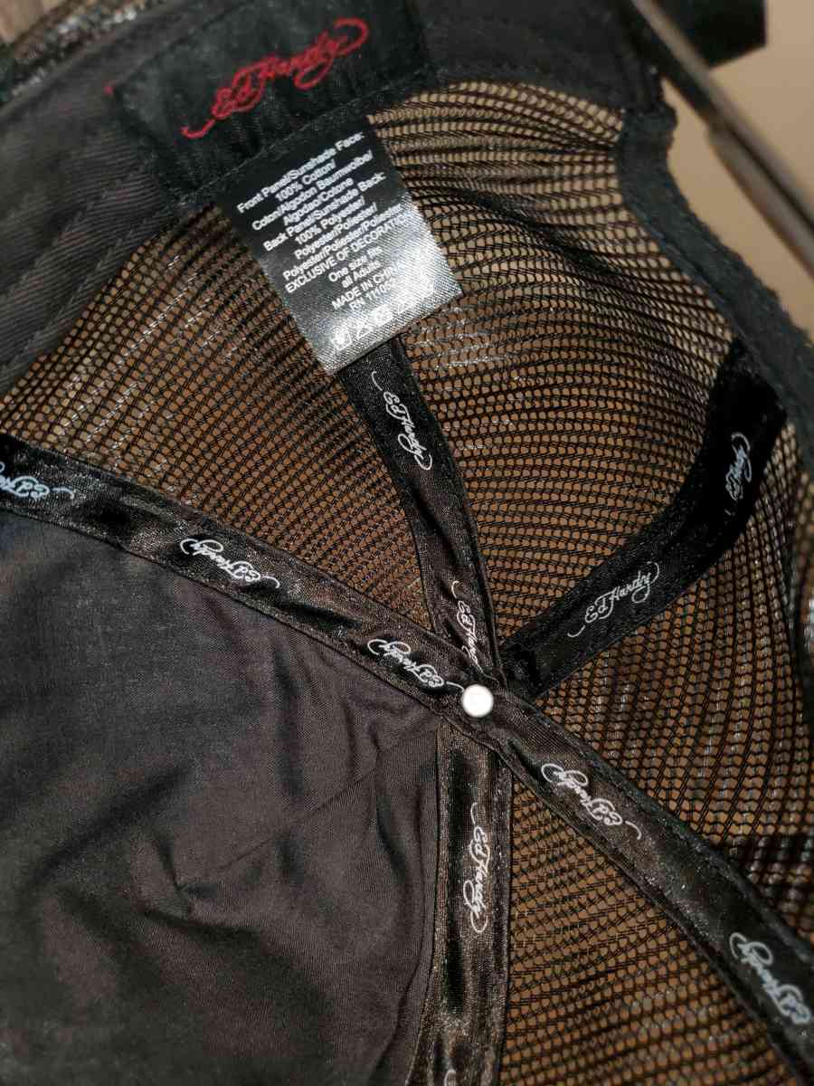 Ed hardy black snapback cap - Chester, Virginia - FleaMarketBay