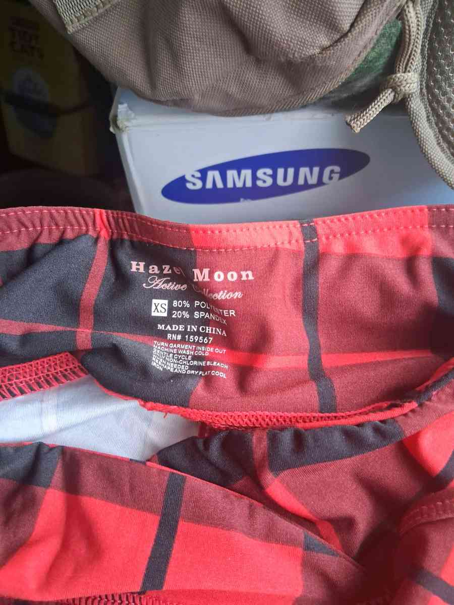 2 piece fits - Longview, Washington - FleaMarketBay