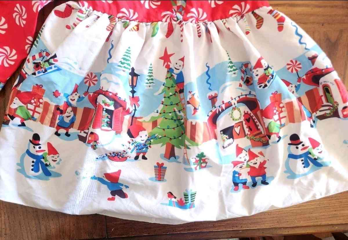 Girl Red and white christmas dress - Savannah, Georgia - FleaMarketBay