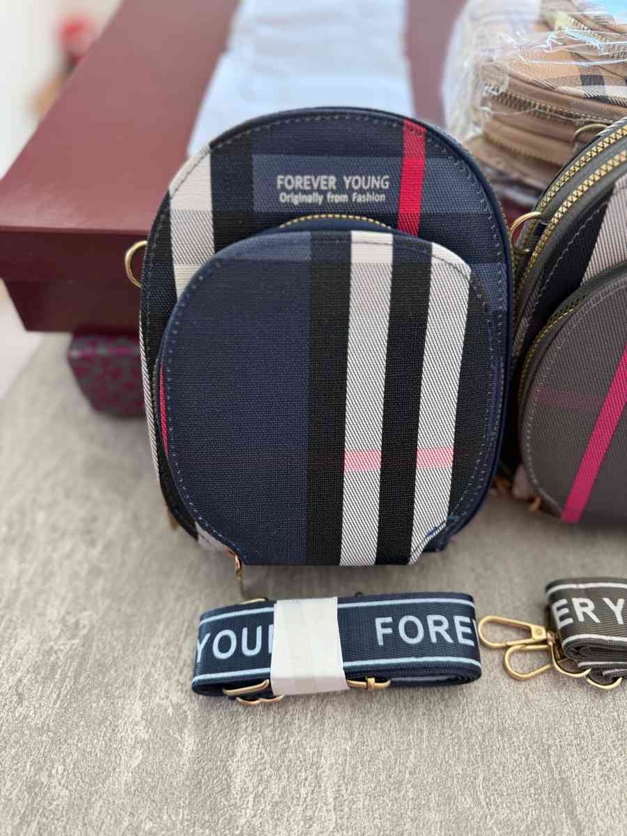 fashionable mini backpack - Los Angeles, California - FleaMarketBay