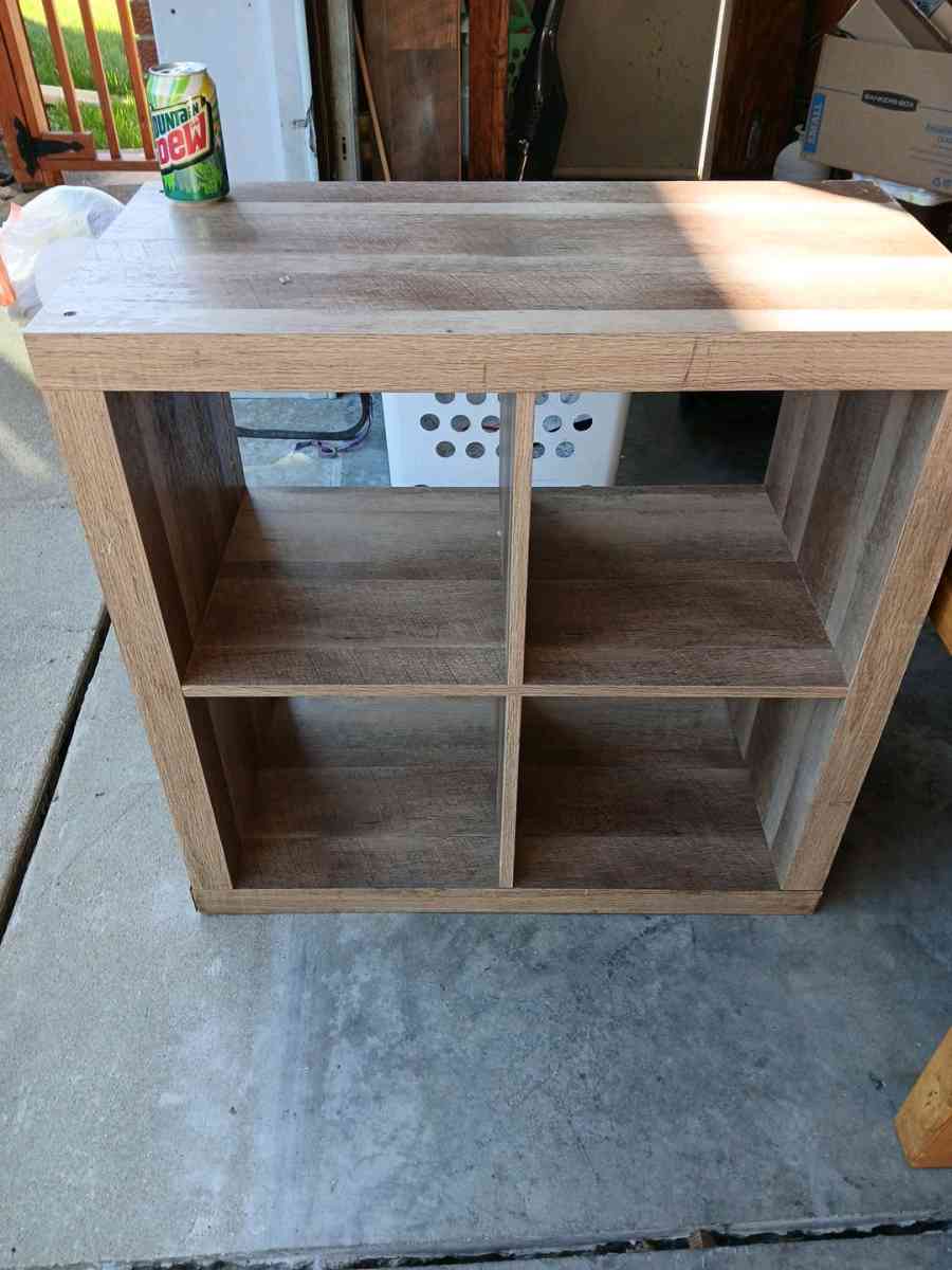 nice gently used furniture tables dressers rockers book case - Louisville, Kentucky - FleaMarketBay