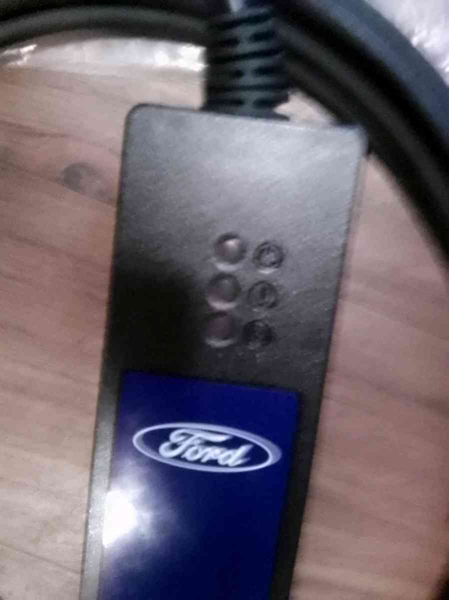 electric Ford hybrid charger - Hamilton, Ohio - FleaMarketBay