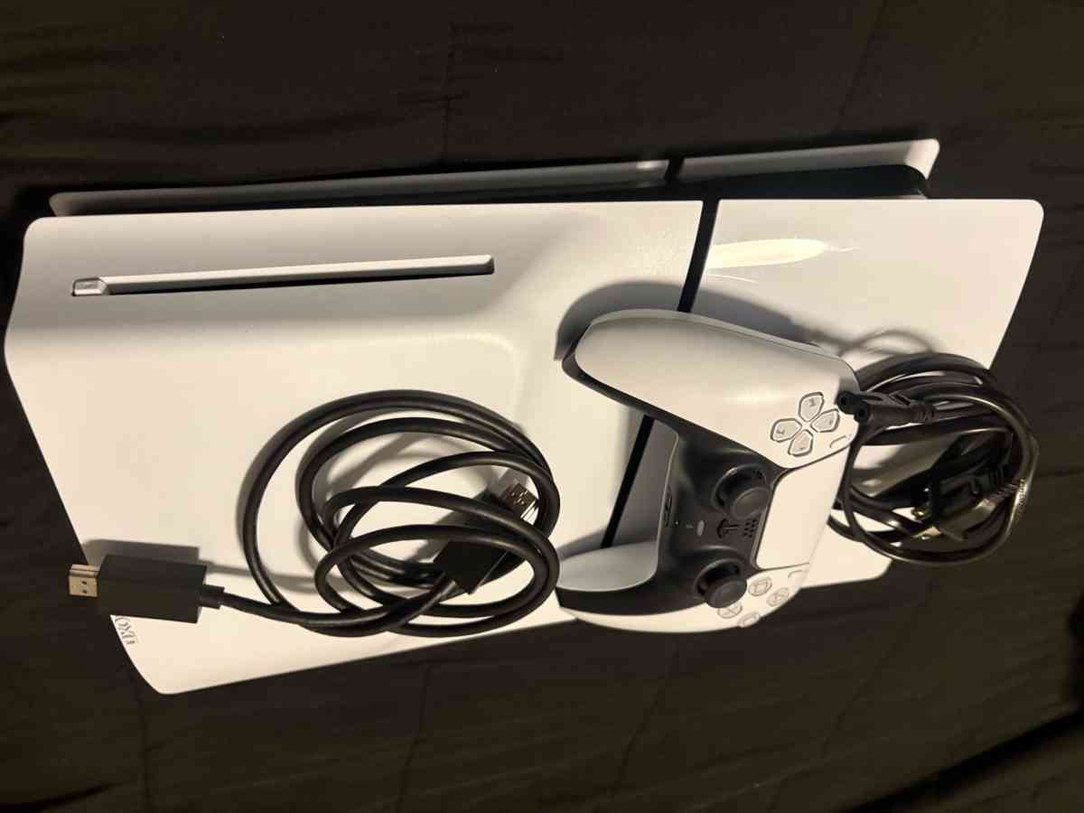 selling ps5 - Phoenix, Arizona - FleaMarketBay