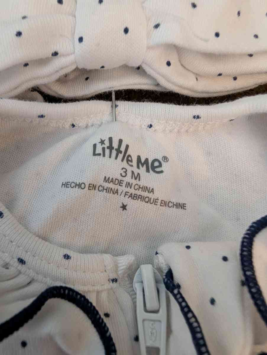 Baby white with blue dots sleepsuit with feet - Savannah, Georgia - FleaMarketBay