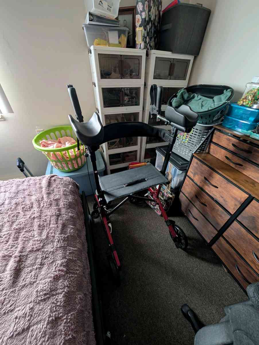 up walker - Morton, Illinois - FleaMarketBay