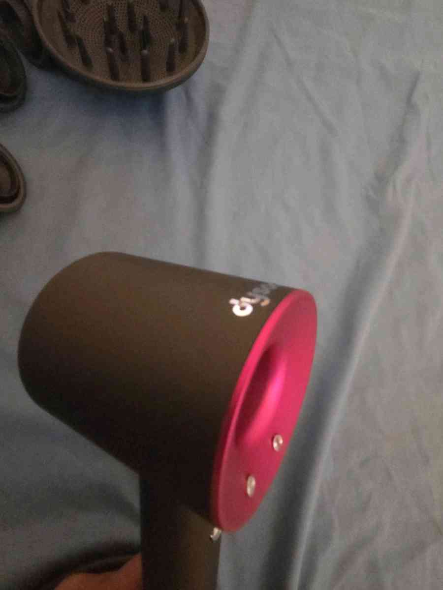 dyson supersonic hair dryer - Clayton, California - FleaMarketBay