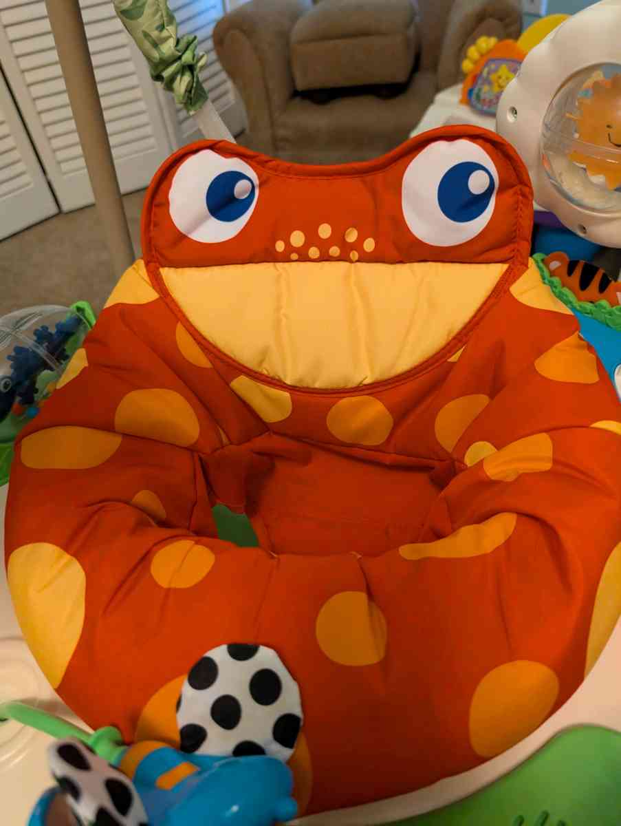 Fisher Price Rainforest Jumperoo Baby Bouncer - Savannah, Georgia - FleaMarketBay
