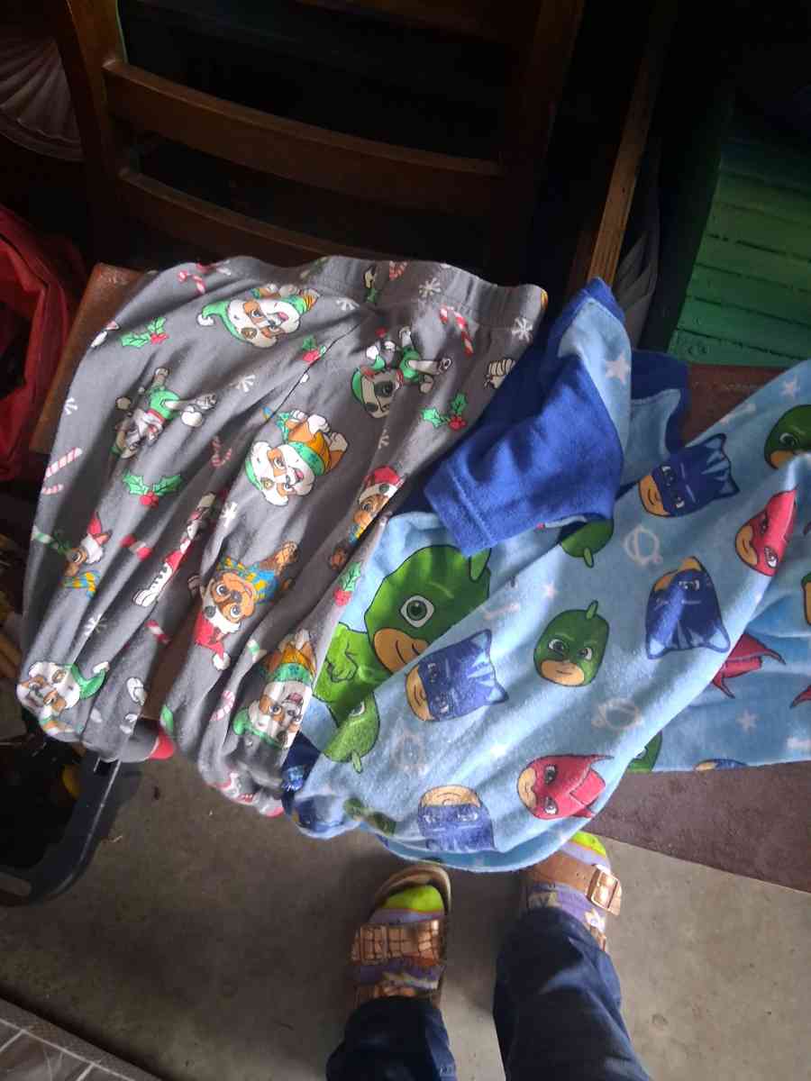 boys clothes - Kelso, Washington - FleaMarketBay