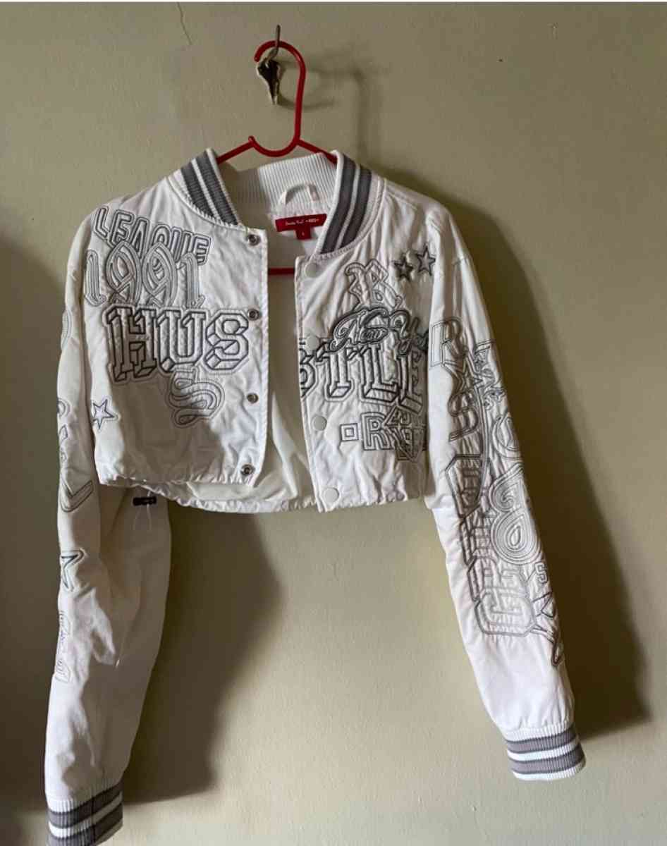 red hustle crop jacket - Bronx, New York - FleaMarketBay