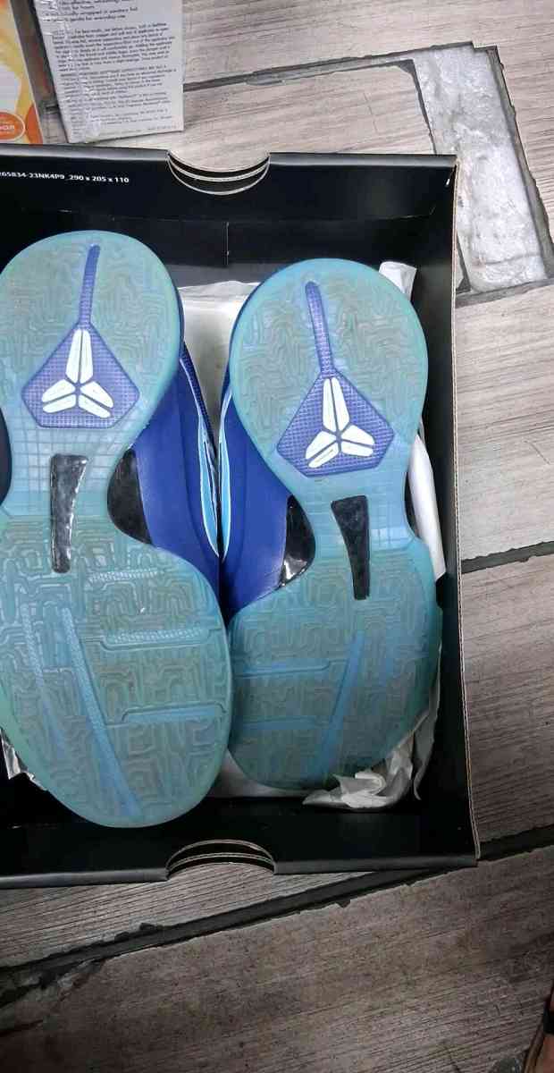 Kobe V Deep Royal - Philadelphia, Pennsylvania - FleaMarketBay