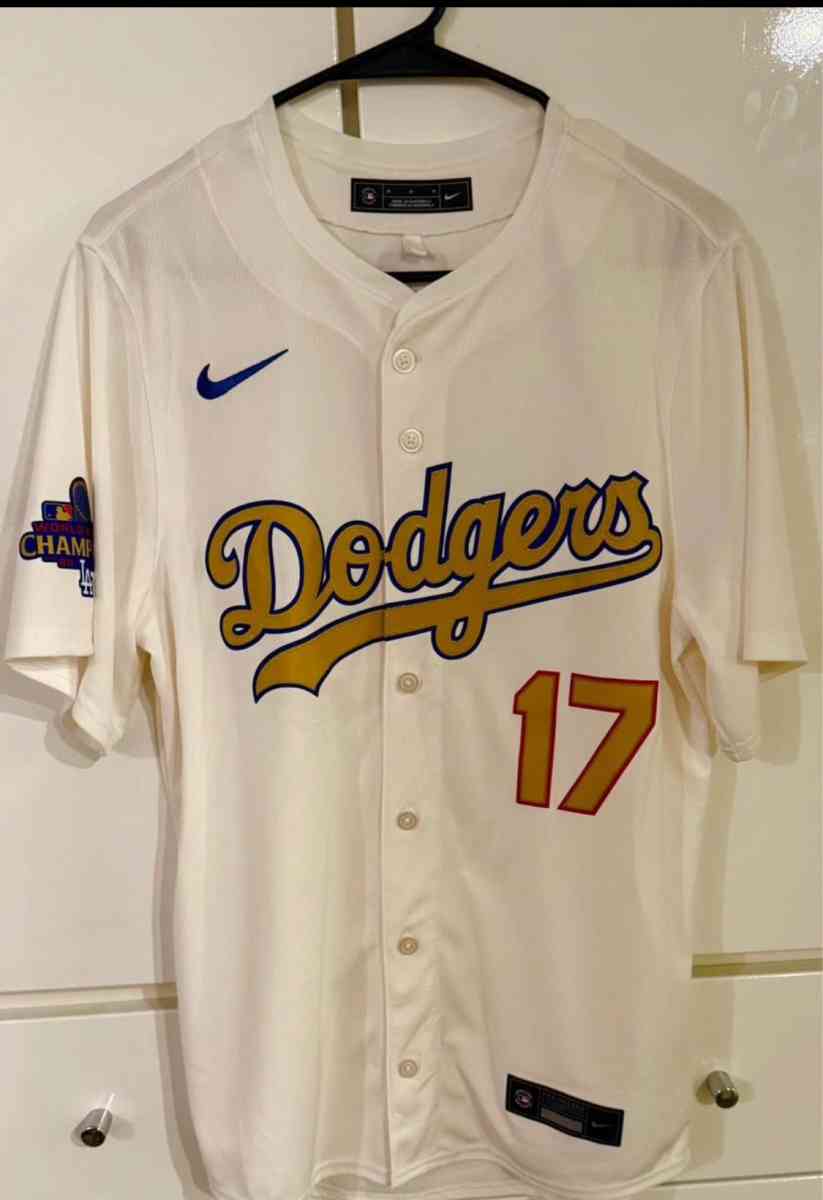 brand new Dodgers 17 OHTANI - Los Angeles, California