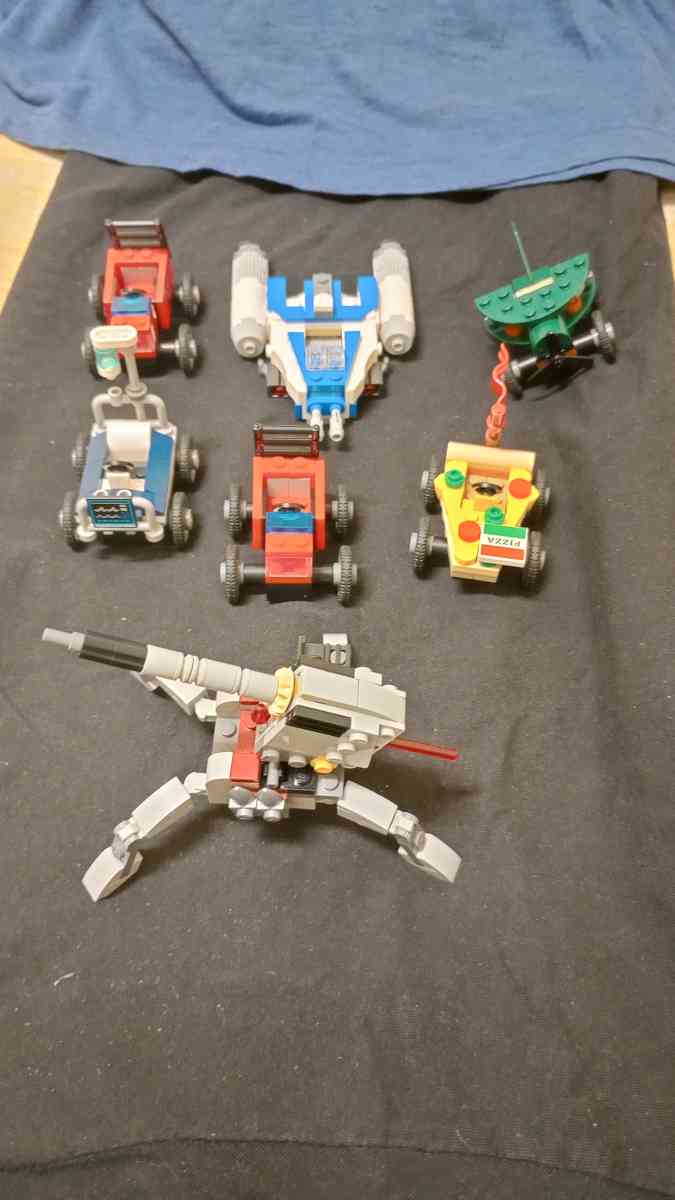 lego set figure - Fort Lauderdale, Florida - FleaMarketBay