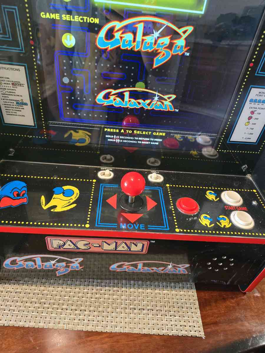 Maquinita Pac Man - El Centro, California - FleaMarketBay