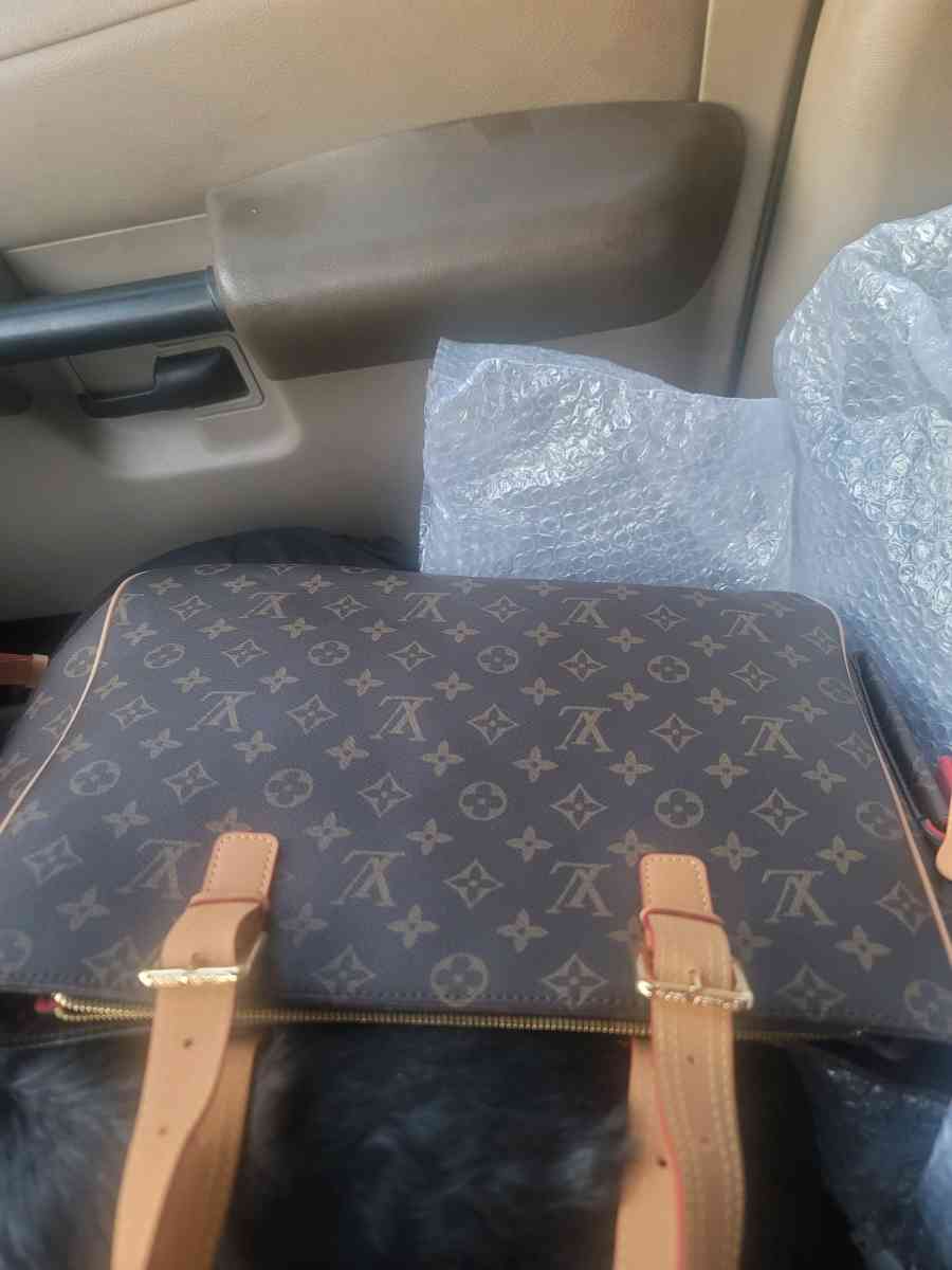 designer fashion bag - Florence, Alabama - FleaMarketBay