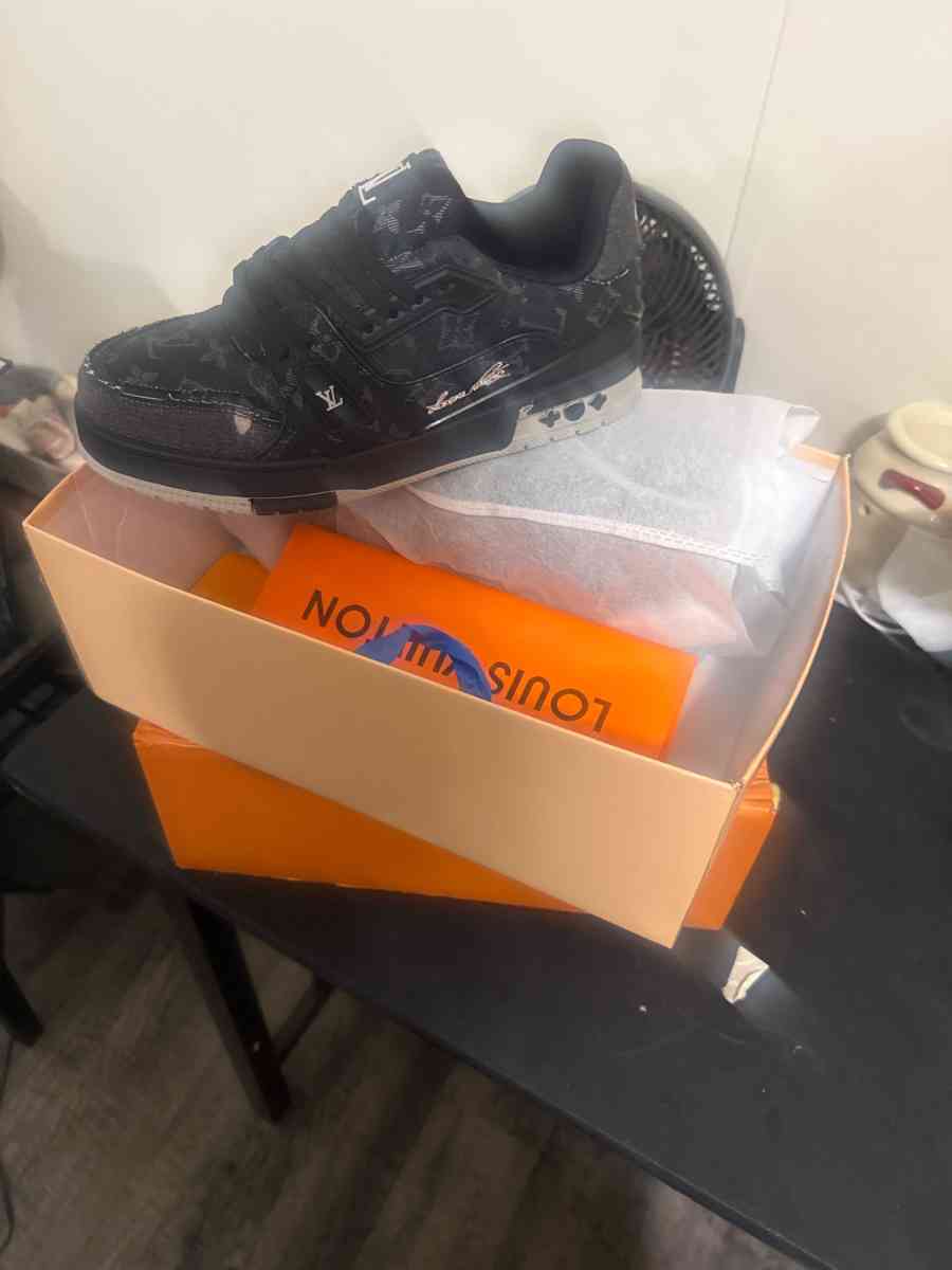 mens shoes - Alicia, Arkansas - FleaMarketBay