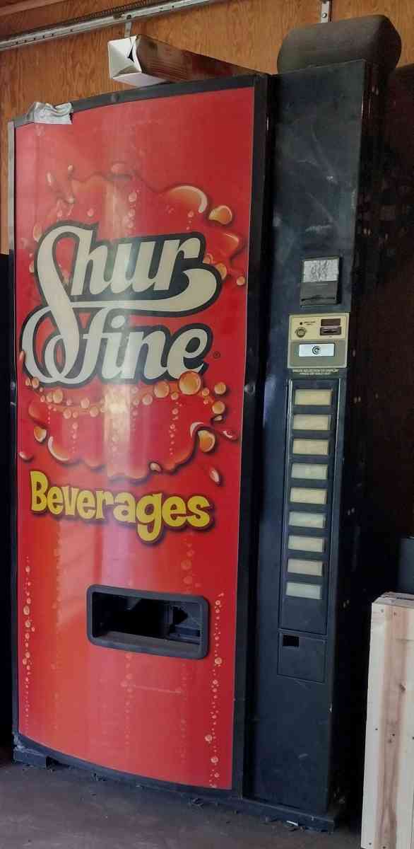 Shurfine soda machine Cash Only OBO