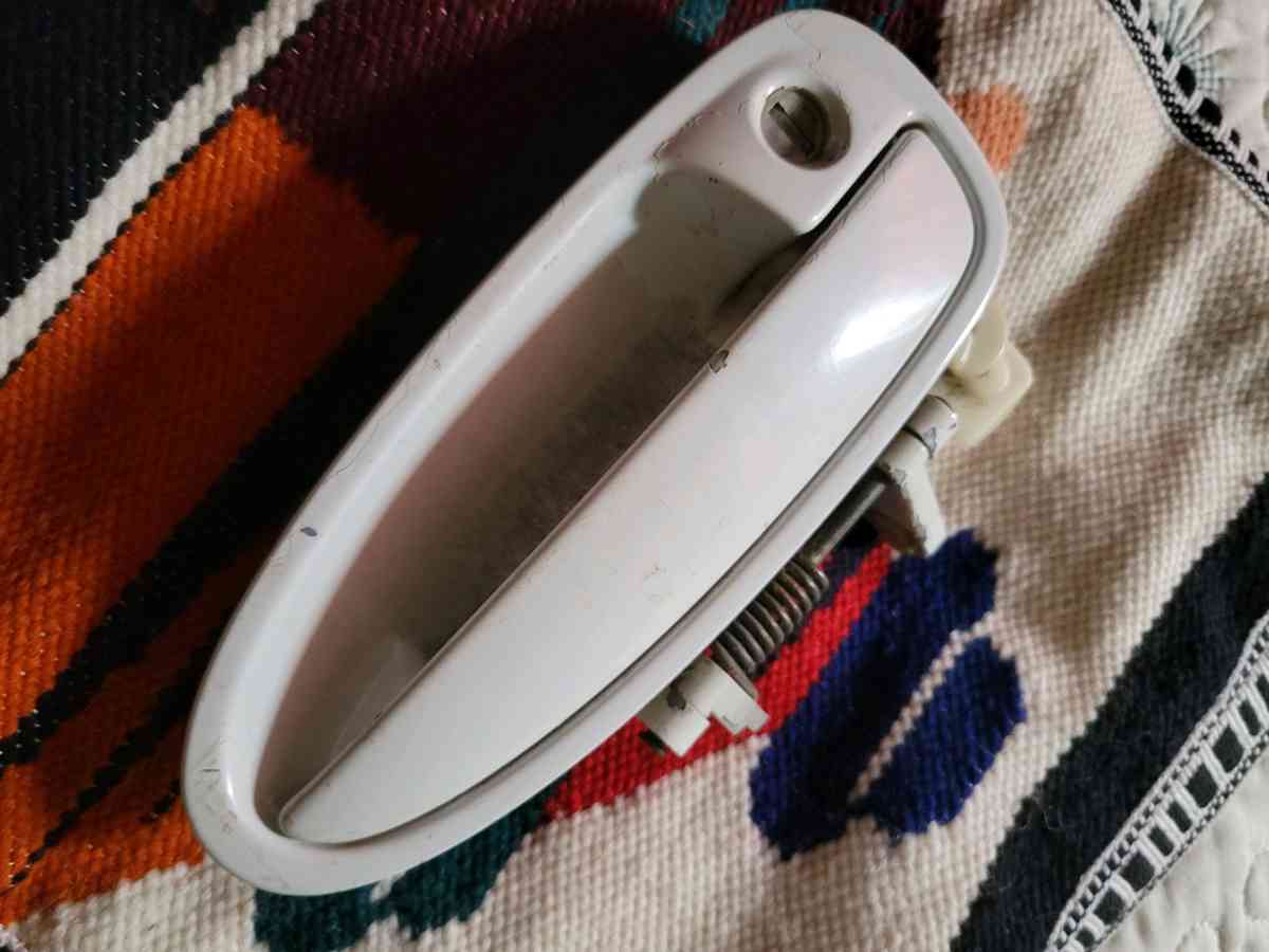 95 2000 Acura integra Passenger doorHandle - Santa Ana, California - FleaMarketBay