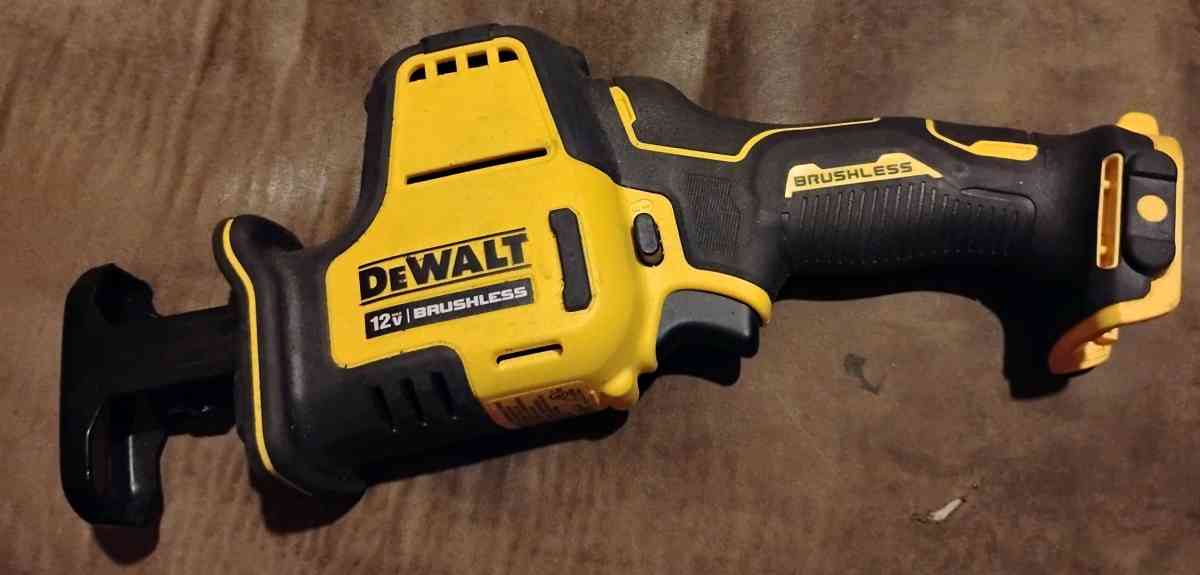 DeWalt Set - Rutherfordton, North Carolina - FleaMarketBay
