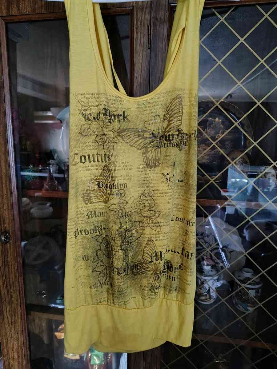 low cut open back top - Radcliff, Kentucky