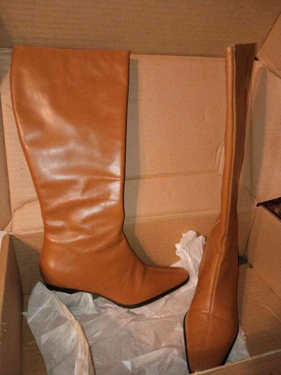 womens vintage leather knee high boots - Edgefield, South Carolina - FleaMarketBay