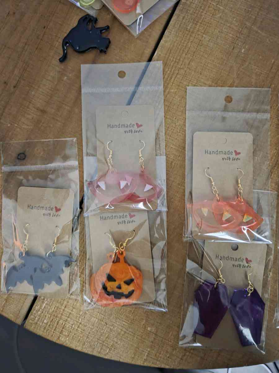 Halloween earrings - Tappahannock, Virginia - FleaMarketBay