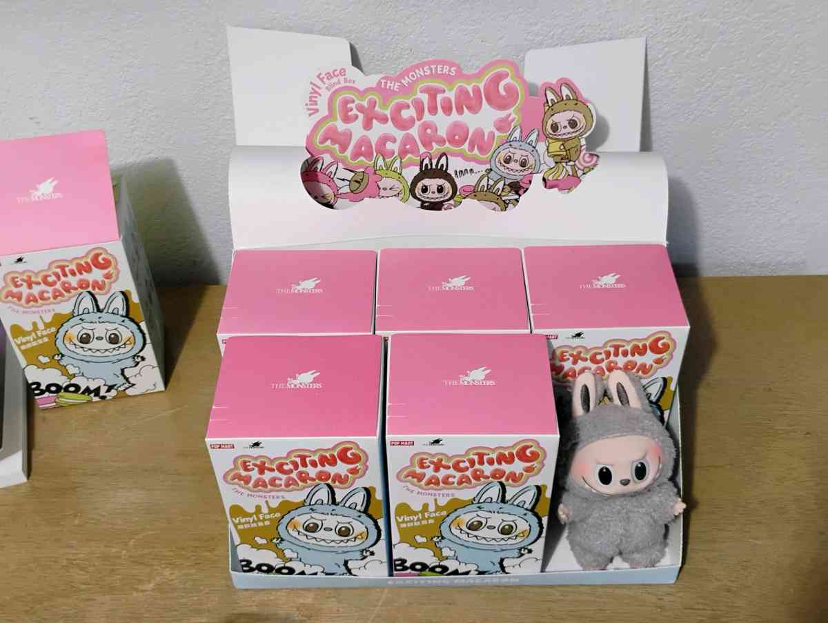 Labubus gen 1 and gen 2 - Sioux City, Iowa - FleaMarketBay