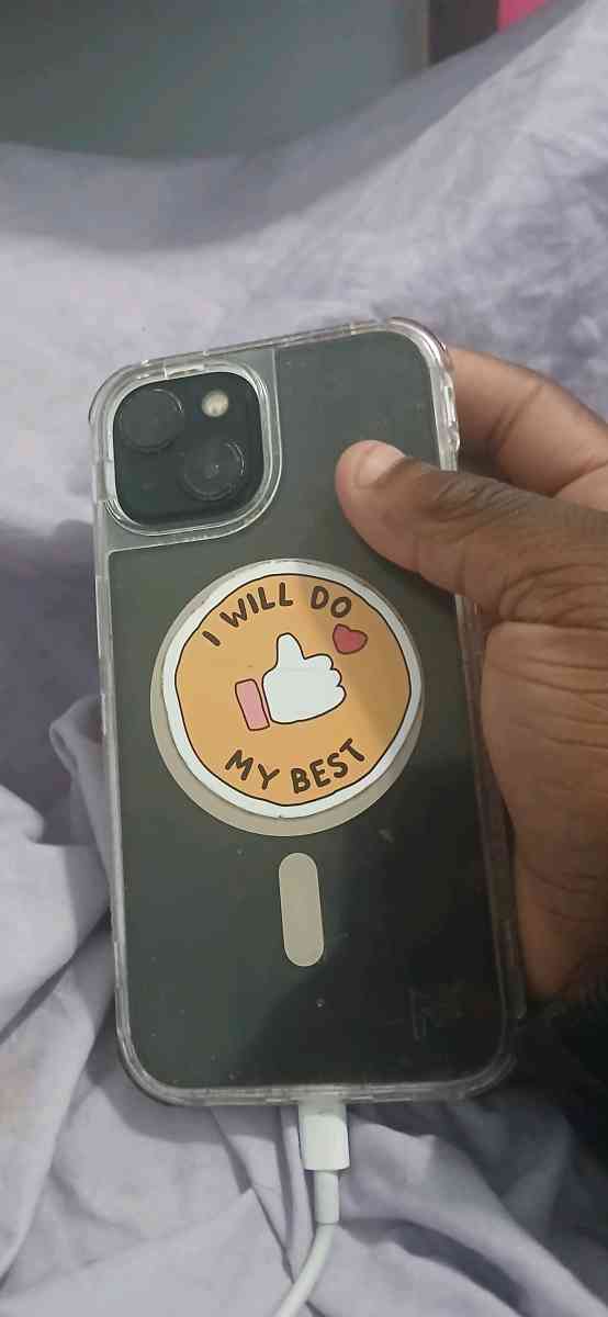 iphone  13 - Waterbury, Connecticut - FleaMarketBay