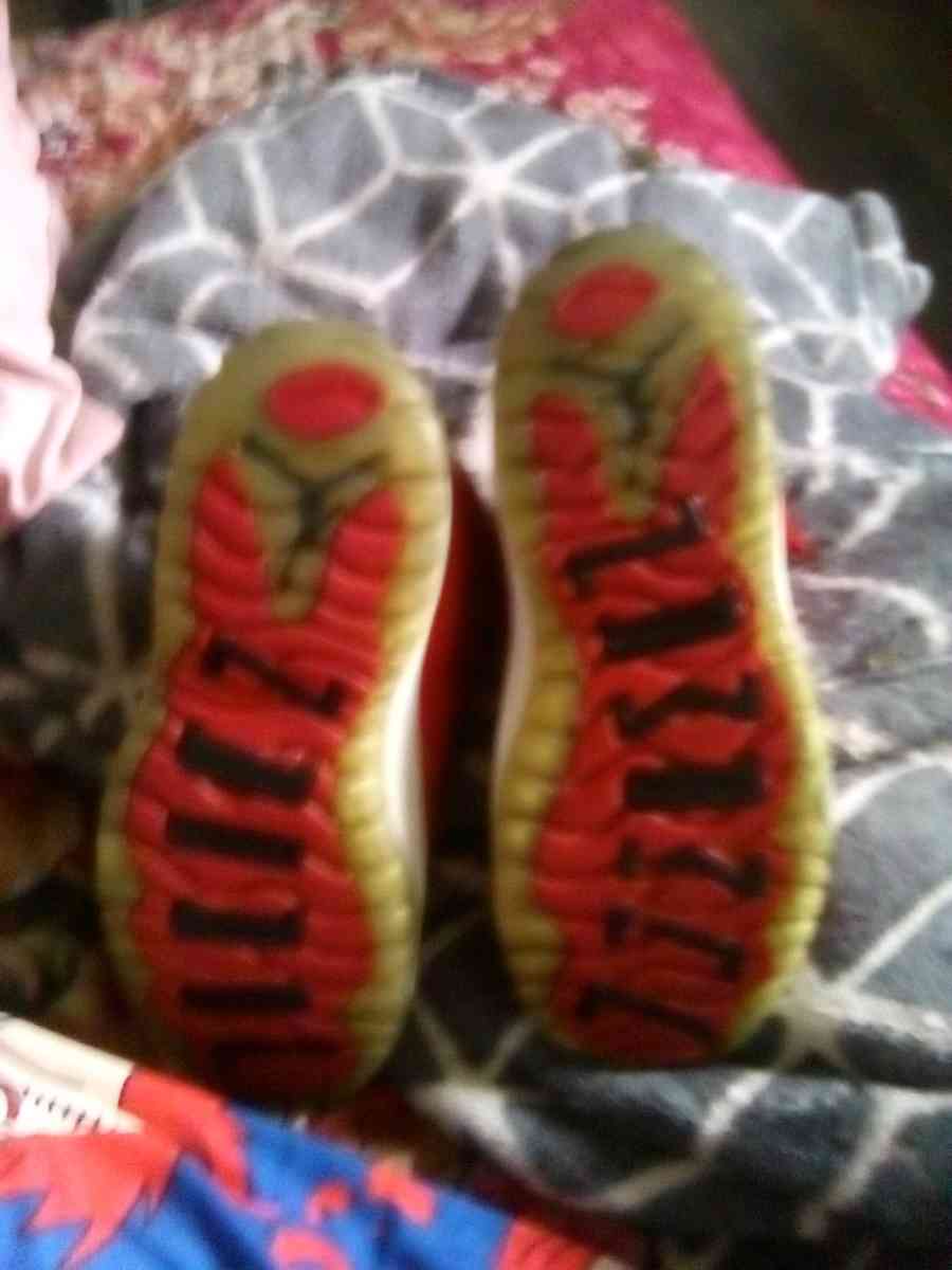 jordanretrolimited edition13 hightop - Fresno, California