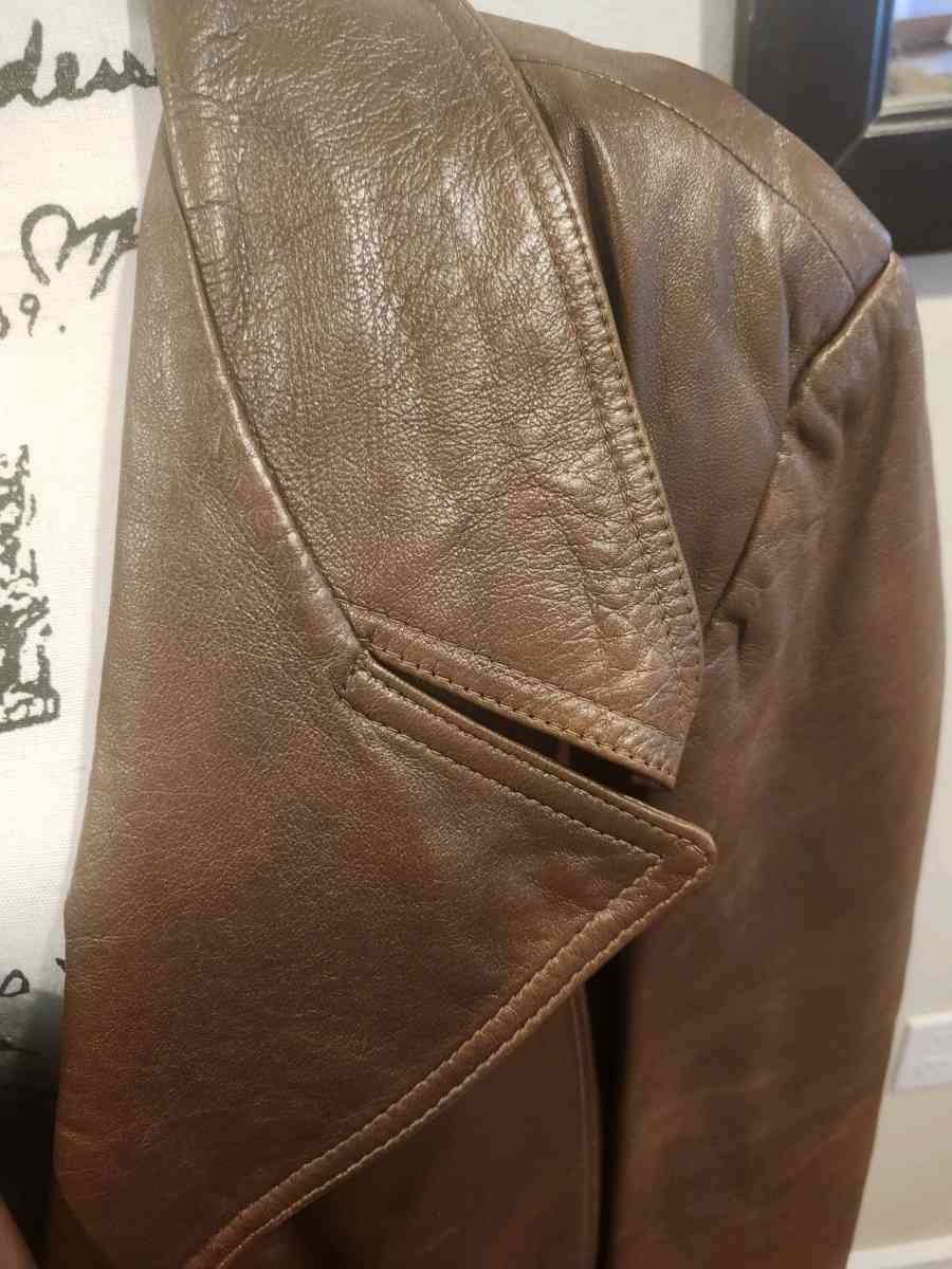 vintage leather jacket - Baton Rouge, Louisiana - FleaMarketBay