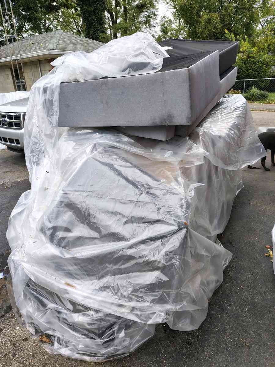 Pieces of Furniture - Dayton, Ohio - FleaMarketBay