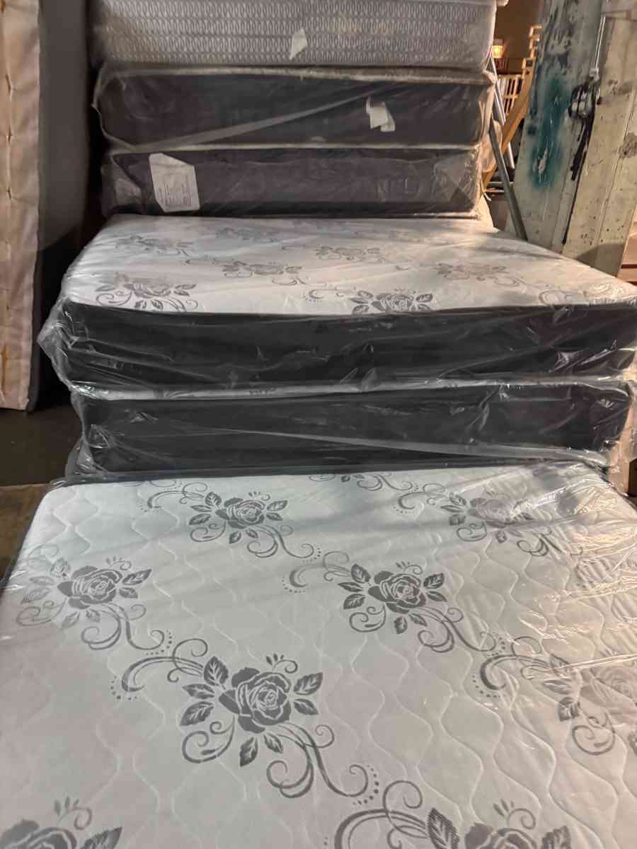 Matress bed frame on sale 350 - Chicago, Illinois - FleaMarketBay