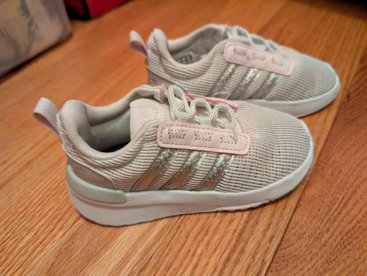 Adidas toddler shoes - Savannah, Georgia - FleaMarketBay