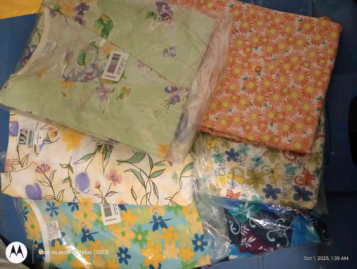 NEW SCRUB JACKETS SET OF 6 - Oak Grove, Missouri - FleaMarketBay