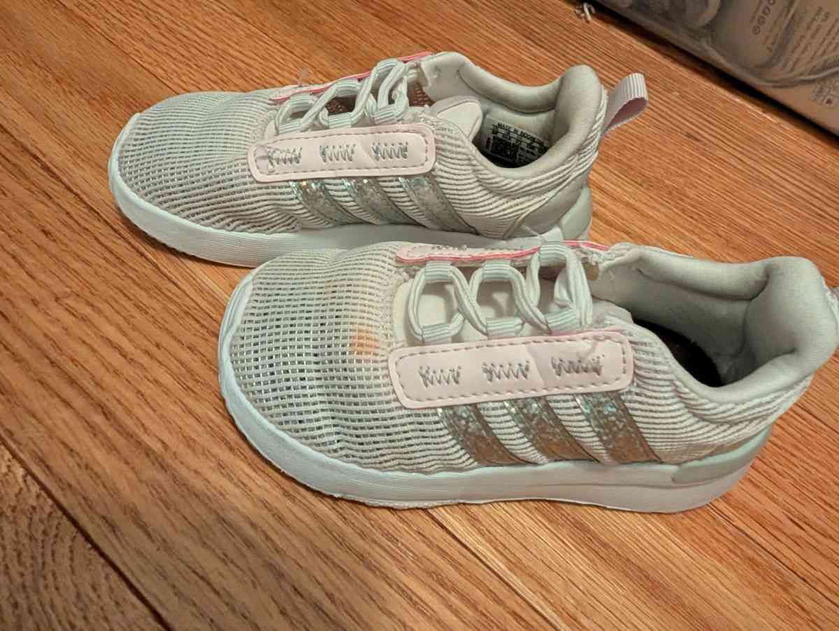 Adidas toddler shoes - Savannah, Georgia - FleaMarketBay