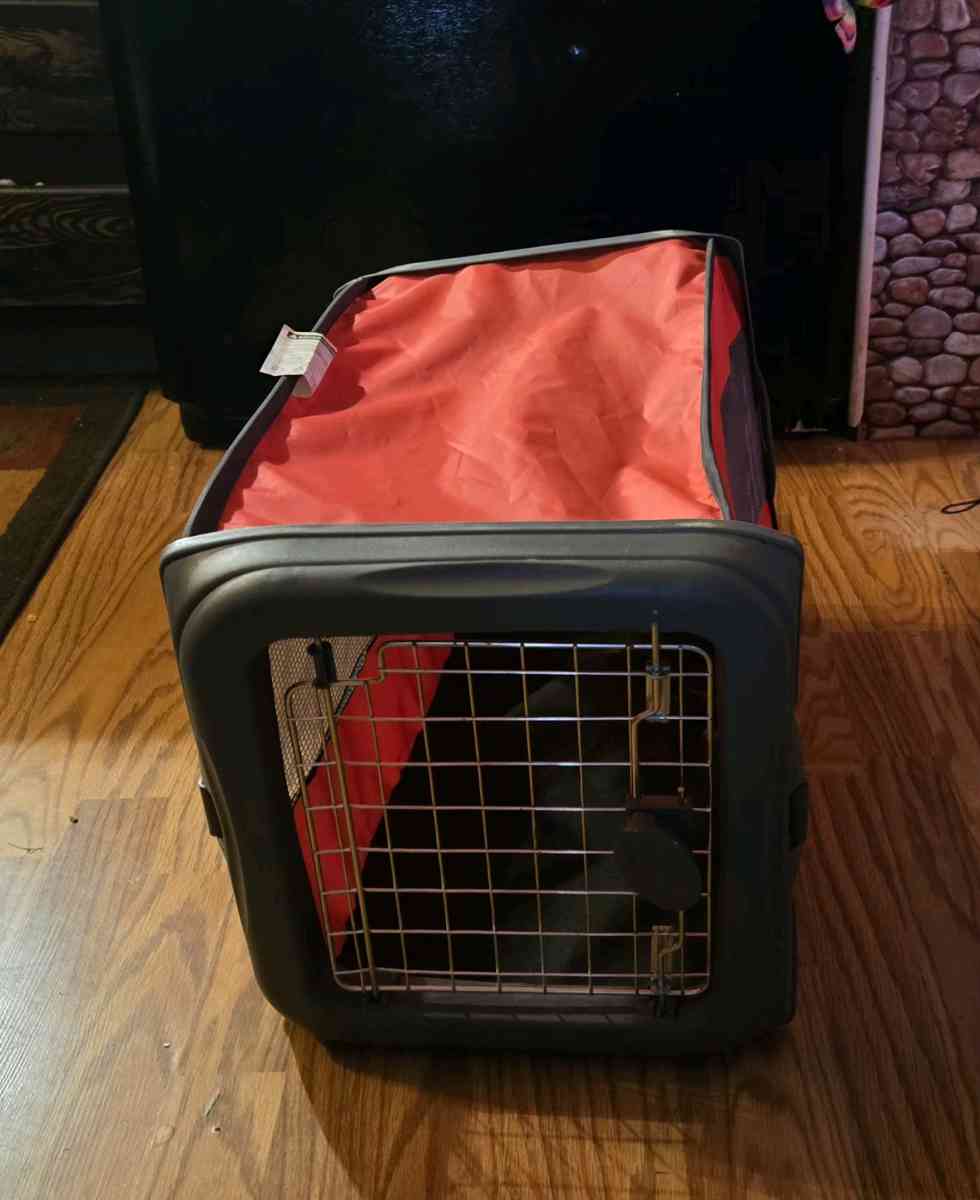 collapsible pet carrier - Manitowoc, Wisconsin