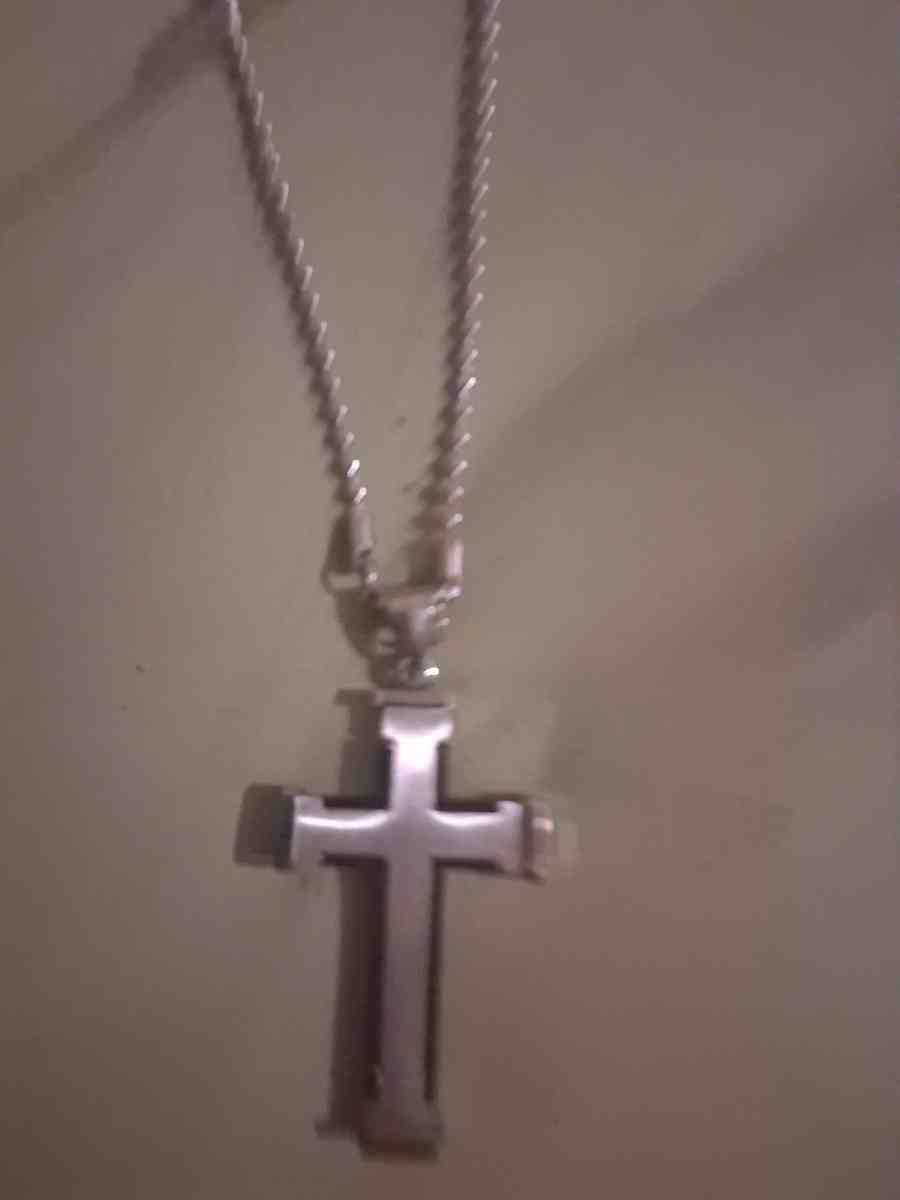 cross necklace - Rockingham, North Carolina - FleaMarketBay