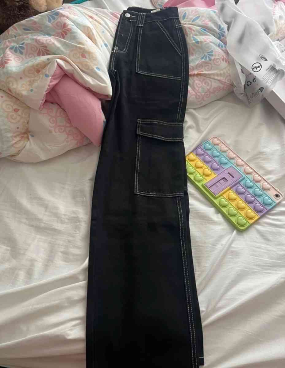 Black Cargo Pants with White Stitching - Trenton, New Jersey - FleaMarketBay