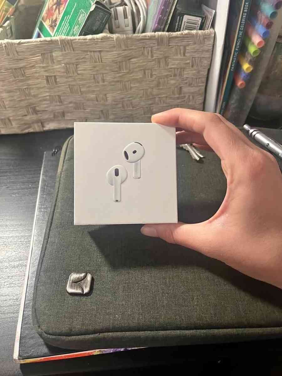 AirPods gen 4 anc - Flushing, New York